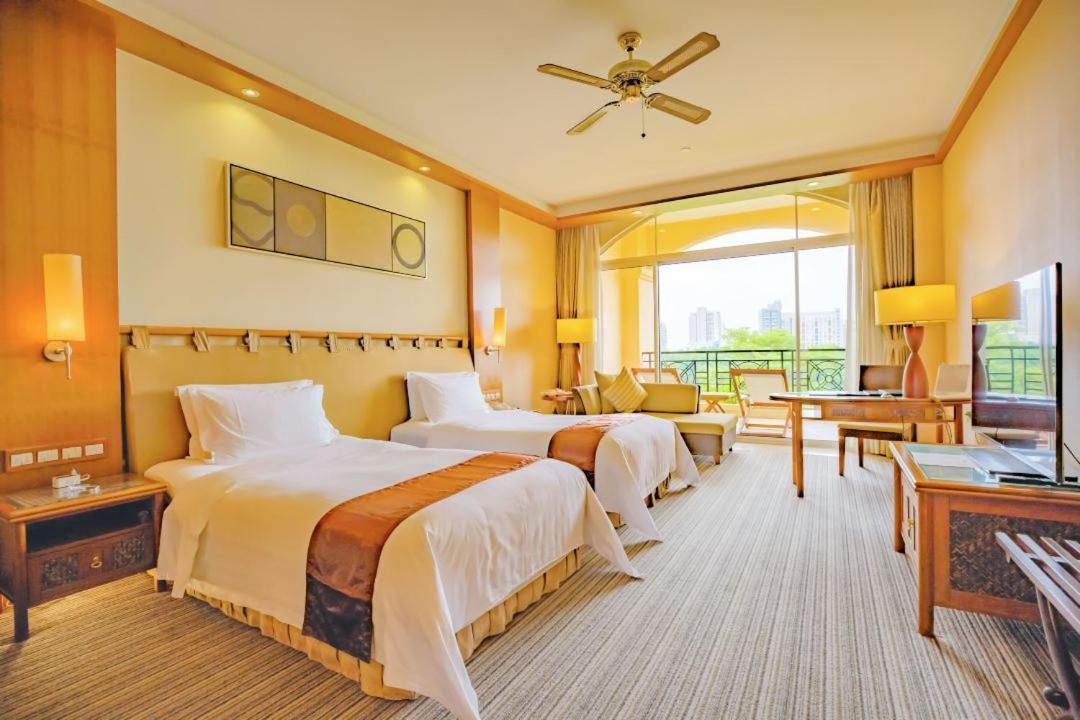 Hillview Golf Resort Dongguan Dongguan  Exteriör bild